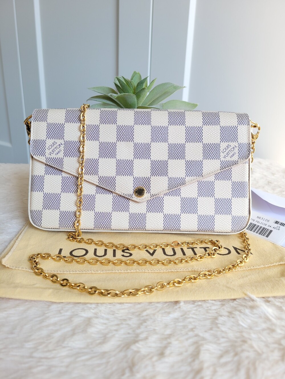 BEAUTIFUL💕 Louis Vuitton FELICIE Pochette Damier AZUR Gold Chain Crossbody